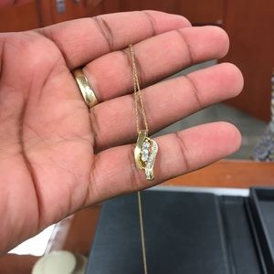 14 Kt Gold/Diamond Necklace Never Worn